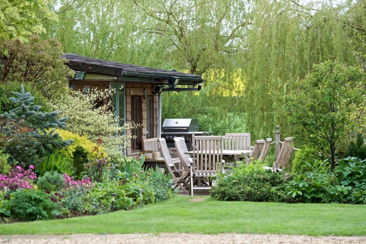 Bridge Cottage Bed And Breakfast Peterborough Exterior photo